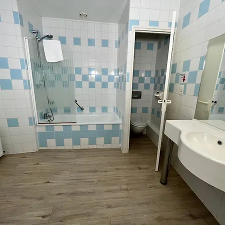 Hotel Logis Grand De L'europe Langres