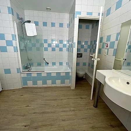 Logis Grand De L'europe Hotel 2*