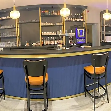 Logis Grand De L'europe Hotel 2*