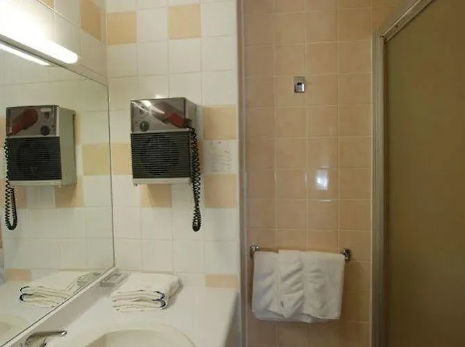 Logis Grand De L'europe 2* Langres